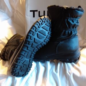 Women's Size 8 Black Tundra Waterproof Boots
